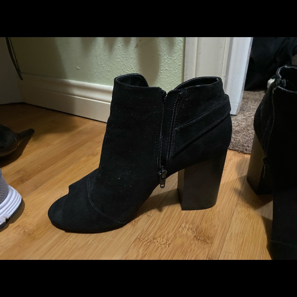 Hardly Worn Black Booties
